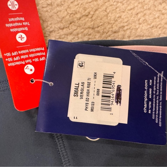 Champion leggings and T-shirt - Picture 7 of 8